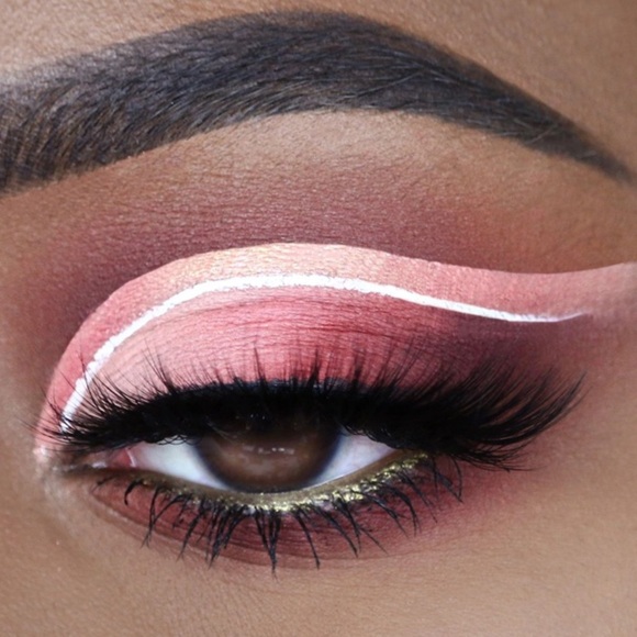 Color pop graceland
bff liquid liner WHITE - Picture 3 of 3